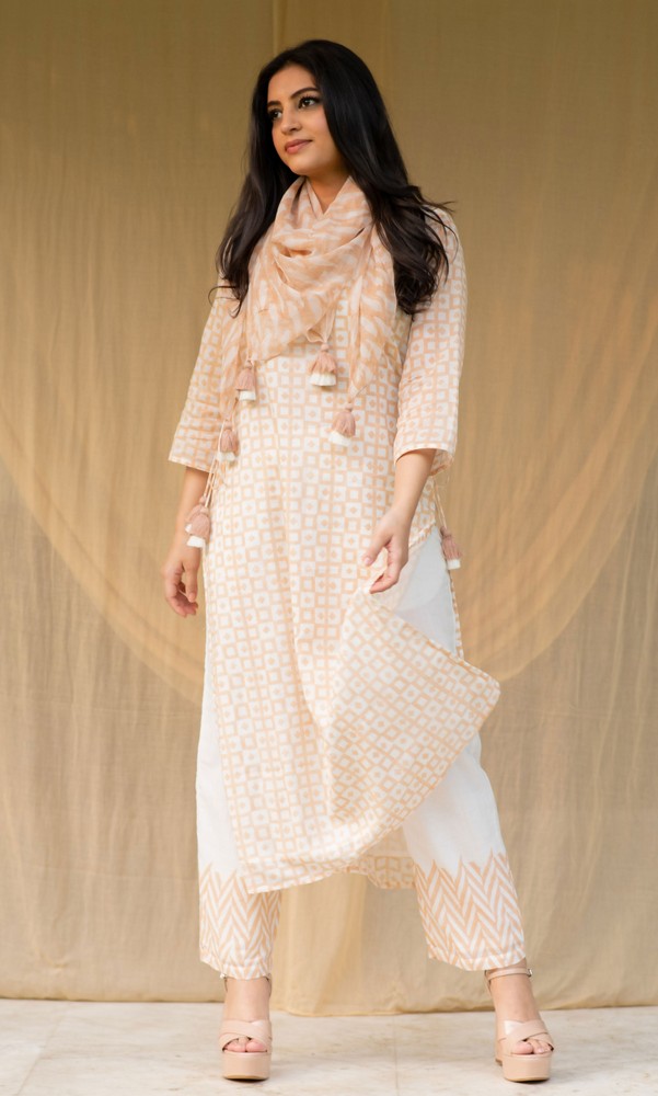 KAPRAAHA PEACH COTTON TUIC SET