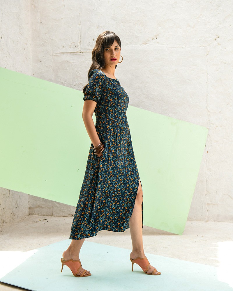 SARAH - Ditsy Floral Midi